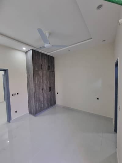 5 marla commercial 1st and 2nd floor available near Pine Avenue