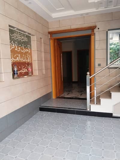 8 Marla Brand New Luxury Modern Style All Original Picture Direct Meeting Available For Sale in Johar Town phase 2