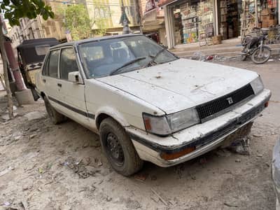 Toyota corolla 1986 DX-Saloon
