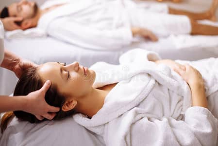 spa female staff ki need