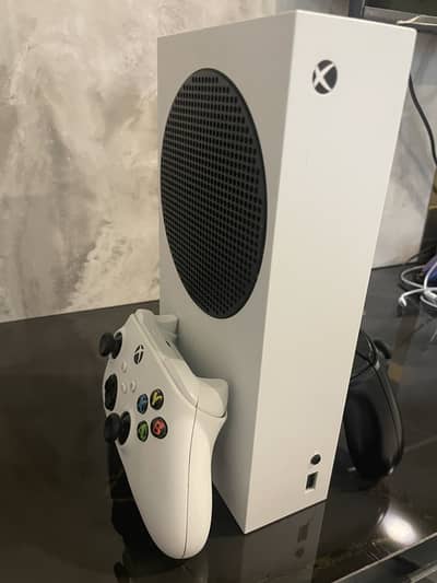 Xbox Series S With 2 Controllers