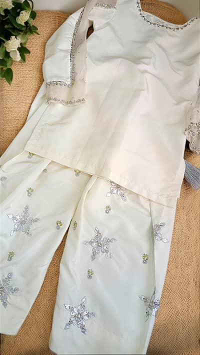 Shalwar Kameez(Dupatta not Included) Party wear wedding dress for sale