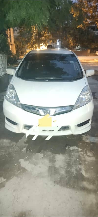 Honda fit shuttle hybrid