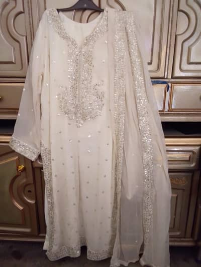 Party wear modern off white suit