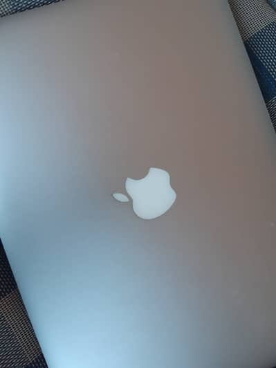 MacBook Air 2017 | 8GB RAM | 128GB SSD | Silver | Clean Condition