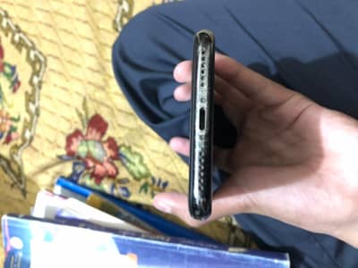 IPHONE X OFFICIAL PTA 10/10 CONDITION