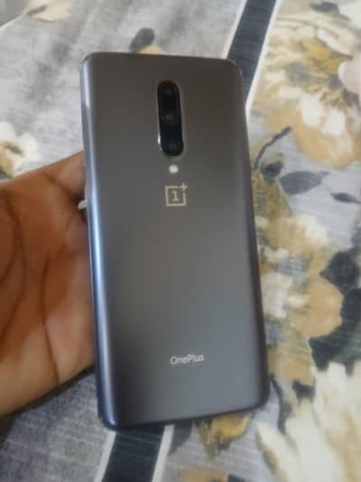 1+7pro Jis NY b Lena whstapp ya call py rabta kry