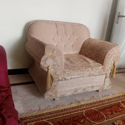 5 seater sofa with chinoti table