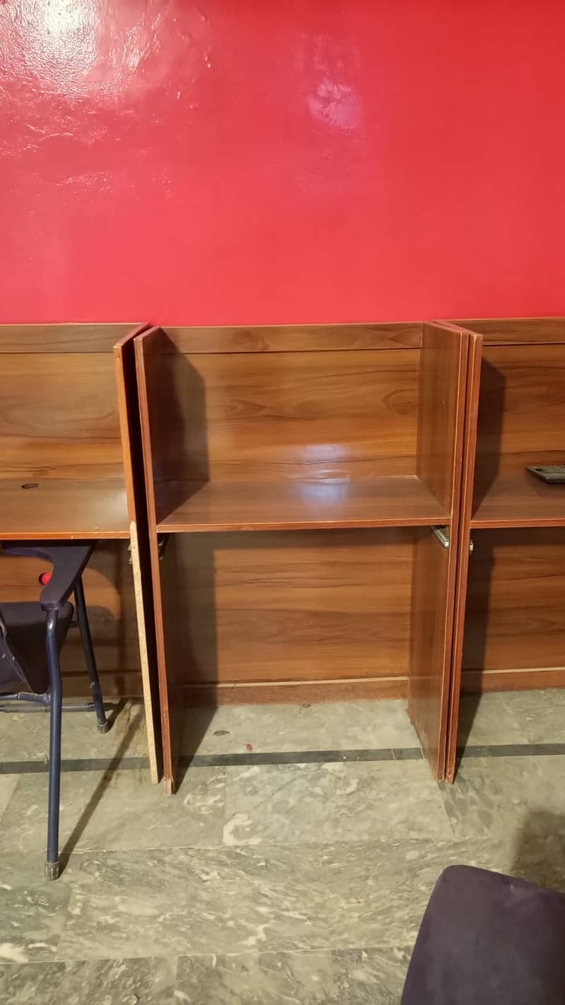 computer tables quantity 30 0