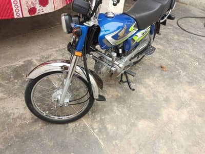 zero bike hai one hand use hai totl original garranty hai. 03009411037