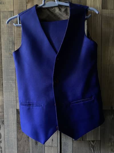 Small 3 pice coat pent for sale ,for under 14 years kis