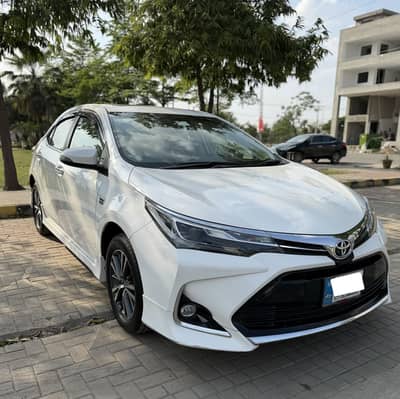 Grande 1.8 2022 White with Beige