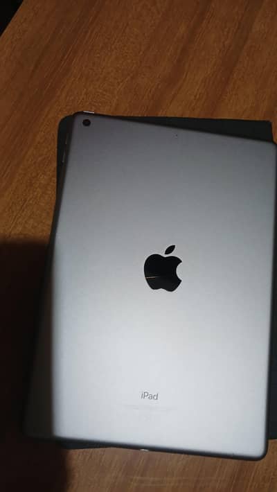 Apple Ipad 6 Genration.