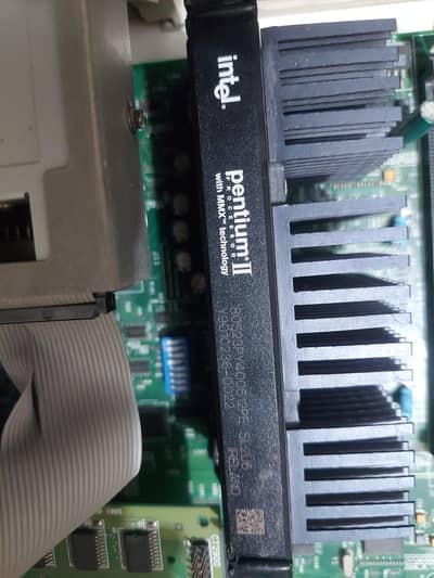 Pentium II PC (Model IBM 300 GL Desktop)  Windows 98 [64MB - 40 GB]