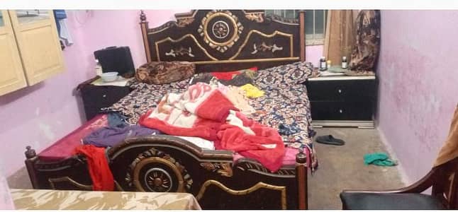 KING SIZE WOODEN BED FOR SALE 03203433695