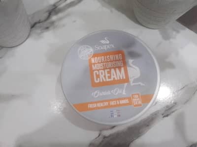 Soapex Nourishing Moisturising cream with Avocado oil - soft skin