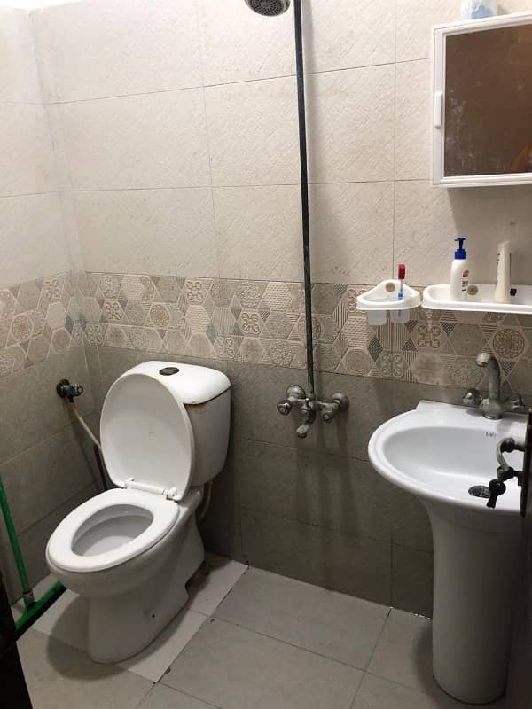 Well Maintained Flat 5
