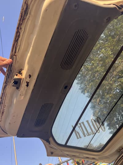 I am selling my alto 2006 model outer showe inner genuine