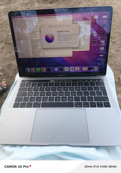 MacBook 2016 core i7 256 gb 16 gb ram