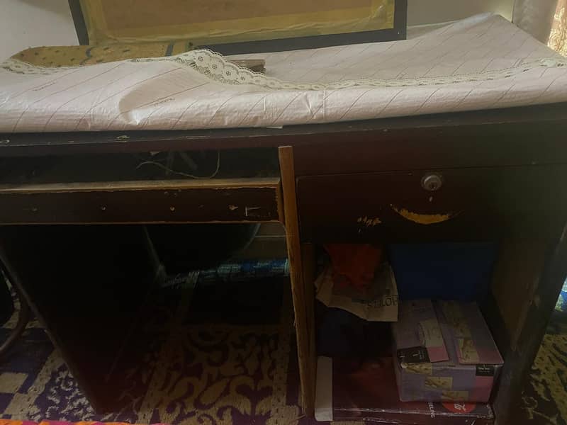 Iron Table + Study Table 0