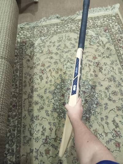 GM Style Hard Ball Cricket Bat – Brand New Condition – Premium Shape,