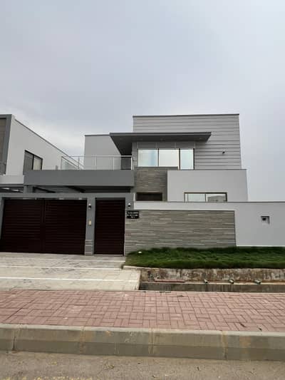 500 Yards Villa Brand New available for rent near Midway Commercial