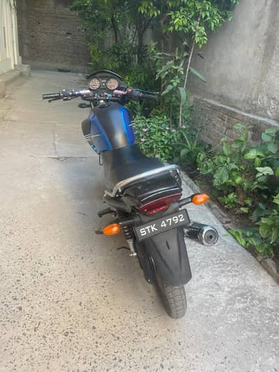 yahama ybr 2016 model