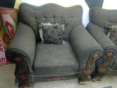 Comfortable Sofa Set for Sale – Excellent Condition