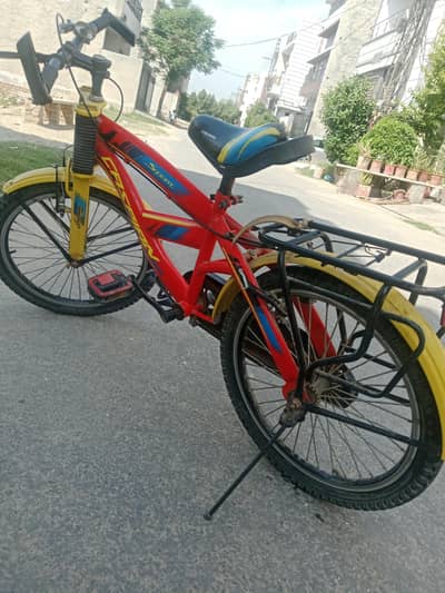 Beautiful China cycle available for sale