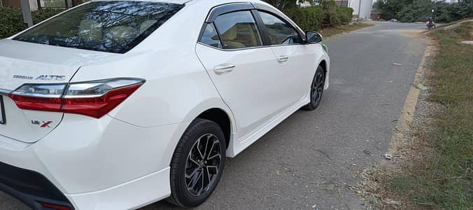 Toyota Corolla Grande Altis Automatic 1.8 CVT