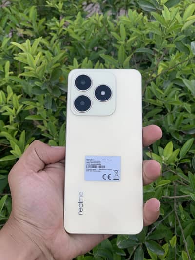Realme c61