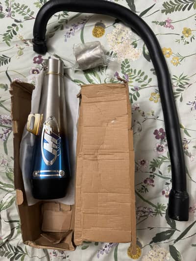 Yamaha YBR Brand New Bend Pipe and M4 Exhaust with Fittings