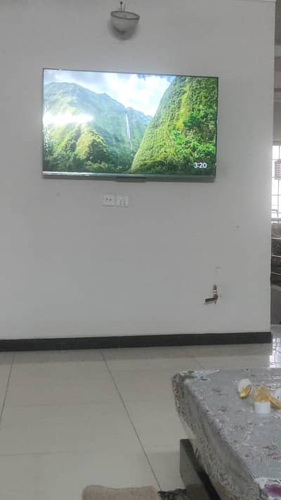 Urgent sale /brand New TV/1 month used