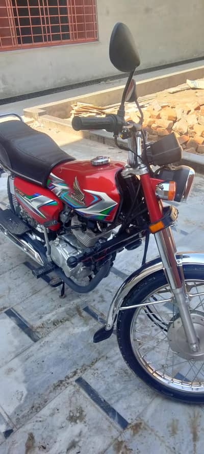 honda 125cc   secratch less condition     03145141413