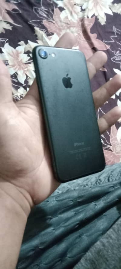 10/10 hai 128 gb lush condition