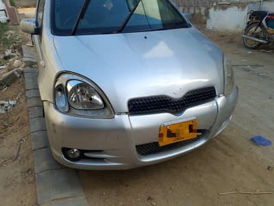 Toyota vitz 2002