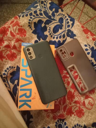 techno spark 7t 4gb Rem 64gb storing