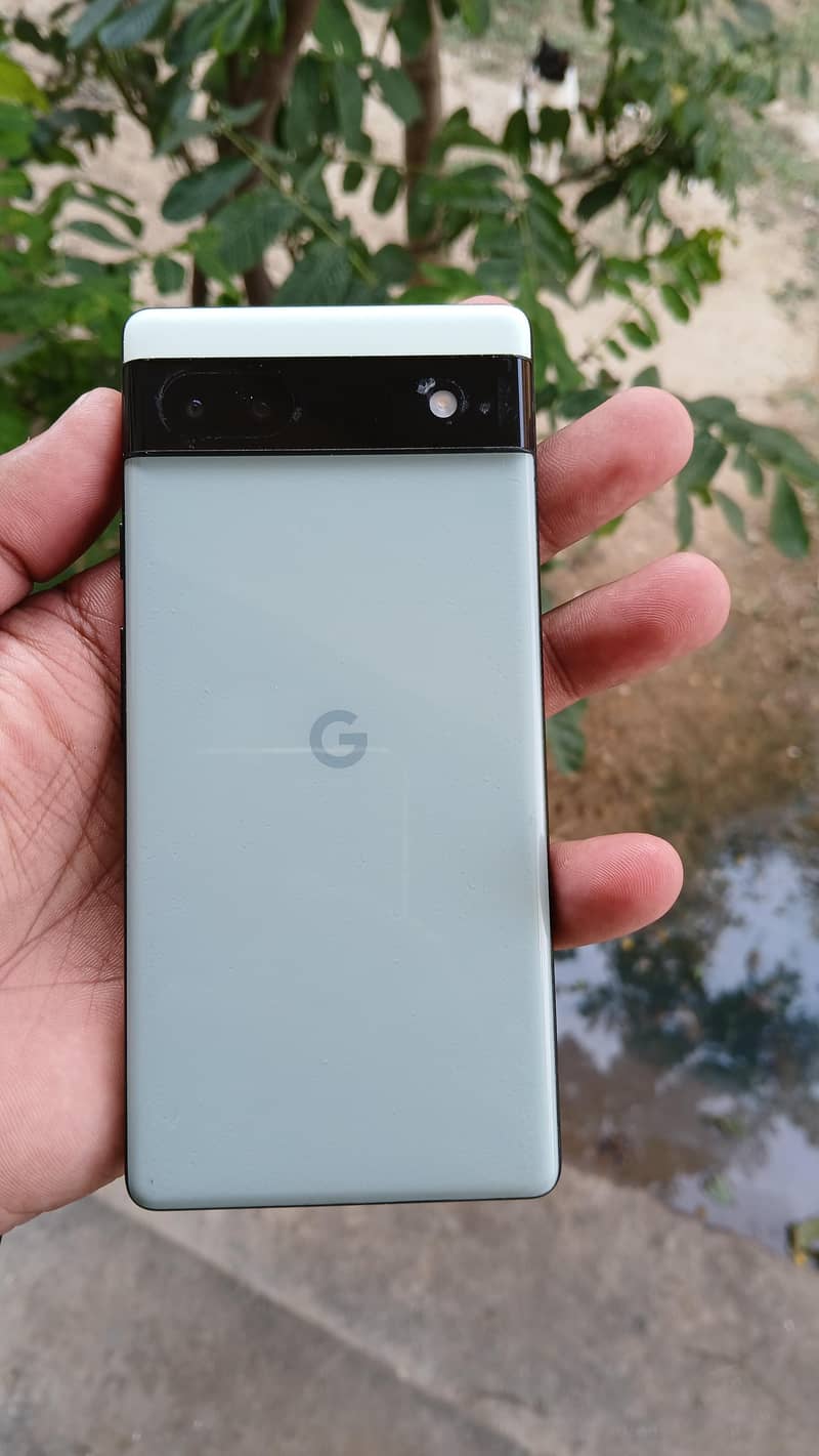 Google Pixel 6A 1