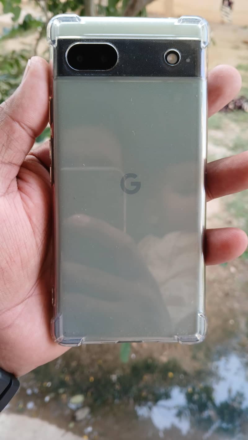 Google Pixel 6A 13