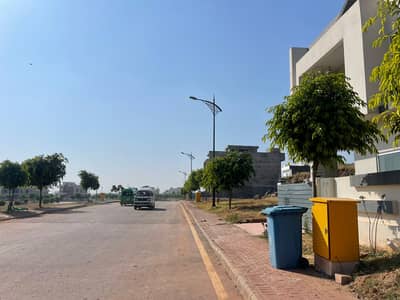 Plot For Sale In Sector F-1 25x50 Boulevard Possession Utility Charge Paid South Facing Best Location For Living Bahria Enclave Islamabad