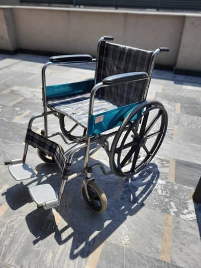 Standard manual Wheelchair