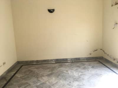 1 kanal Upper Portion Is Available For Rent In Dha Phase 4 Near Gold Crest Mall