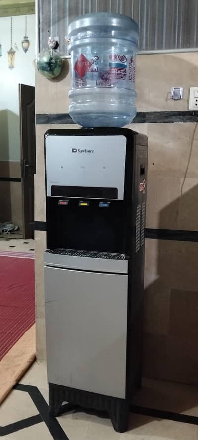 Dawlance water dispenser