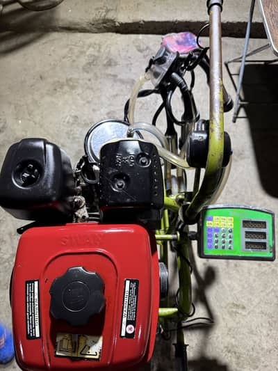 Milking Machine with Pitter or Weight machine