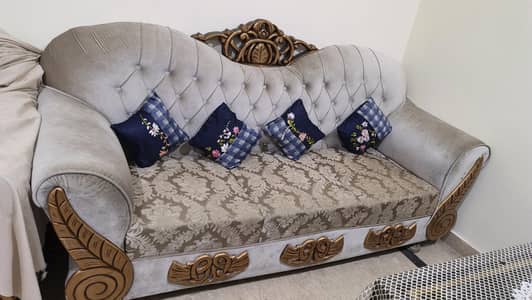 very good condition sofa seat 6 seaters