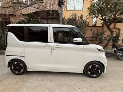 Nissan Roox Full Option