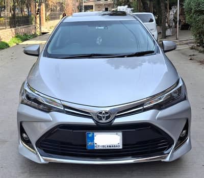 TOYOTA COROLLA ALTIS GRANDE 2022 black interior full option