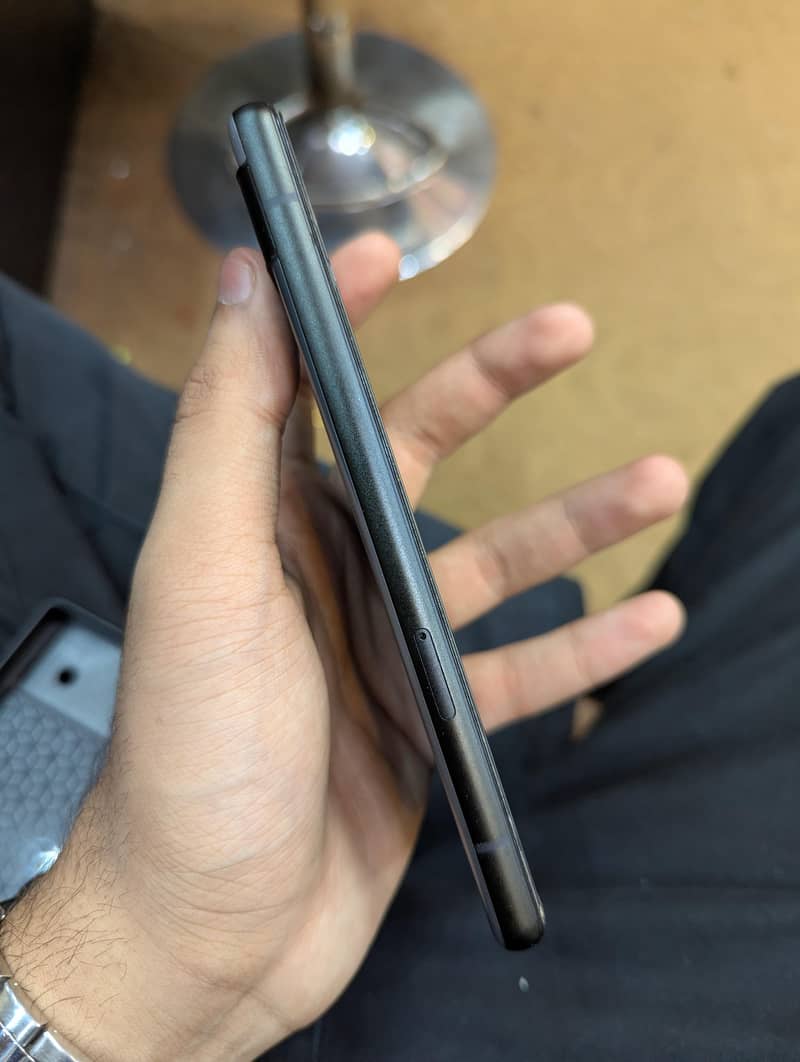 Pixel 6a - Mint condition 2