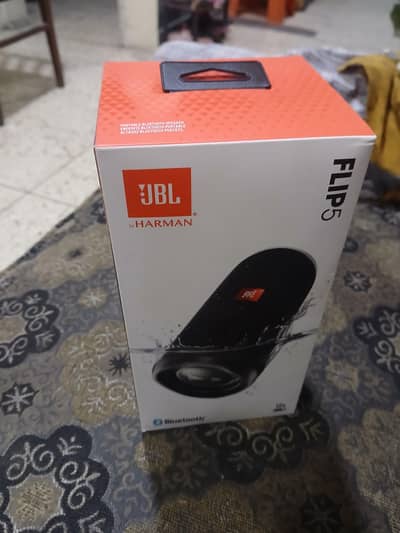 Jbl flip 5 original brand new from canada