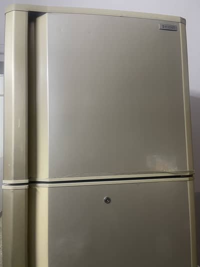 Orient fridge medium size